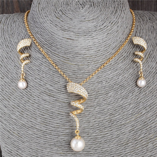 Collier de perles d'imitation classique pour femme